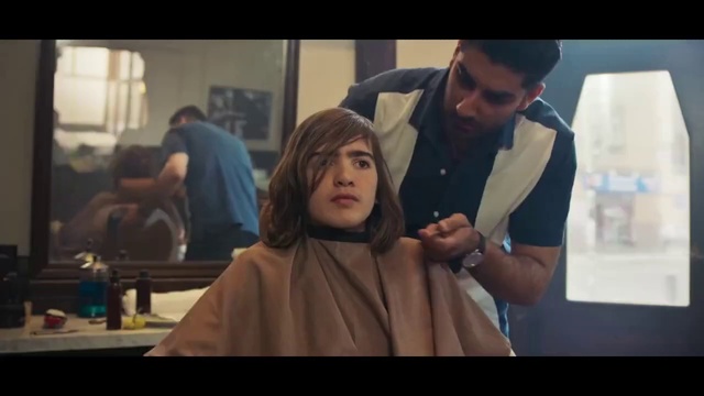 Video Reference: Hairstyle, Watch, Human, Eyewear, Fun, Fashion design, Event, Conversation, Room, Hat