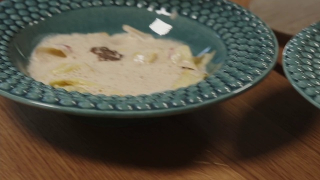 Video Reference: Food, Tableware, Dishware, Condiment, Recipe, Staple food, Batter, Tahini, Serveware, Cream