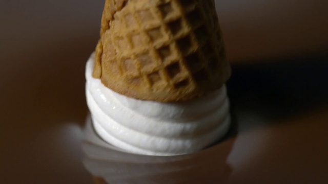 Video Reference: Food, Ingredient, Tableware, Wood, Dish, Recipe, Dairy, Frozen dessert, Cuisine, Dessert