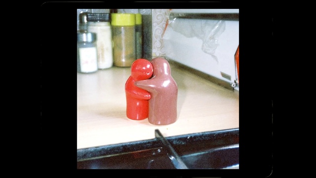 Video Reference: Rectangle, Plastic bottle, Gas, Tints and shades, Gadget, Plastic, Magenta, Carmine, Toy, Glass