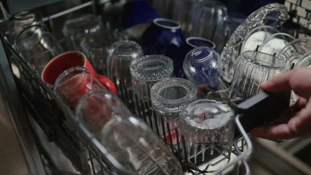 Video Reference: Drinkware, Automotive lighting, Fluid, Tableware, Barware, Glass bottle, Drink, Bottle, Motor vehicle, Glass