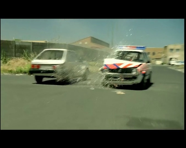 Video Reference: Automotive parking light, Vehicle, Car, Automotive lighting, Hood, Automotive tail & brake light, Tire, Automotive tire, Sky, Motor vehicle