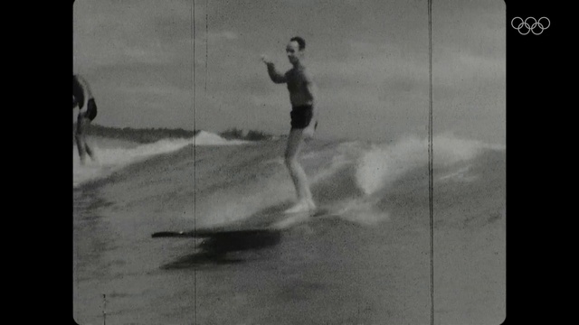 Video Reference: Water, Cloud, Surfing, Surfboard, Sky, Surfing Equipment, Knee, Recreation, Liquid, Wind wave