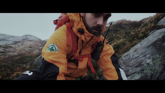 Video Reference: Sky, Mountain, Glove, Outdoor recreation, Flash photography, Travel, Happy, Recreation, Landscape, Leisure