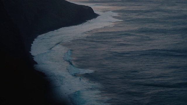 Video Reference: Water, Terrain, Landscape, Wind wave, Lake, Slope, Headland, Horizon, Ice cap, Coast