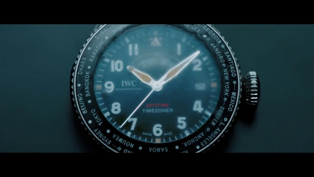 Video Reference: Watch, Analog watch, Clock, Font, Watch accessory, Quartz clock, Material property, Measuring instrument, Jewellery, Circle