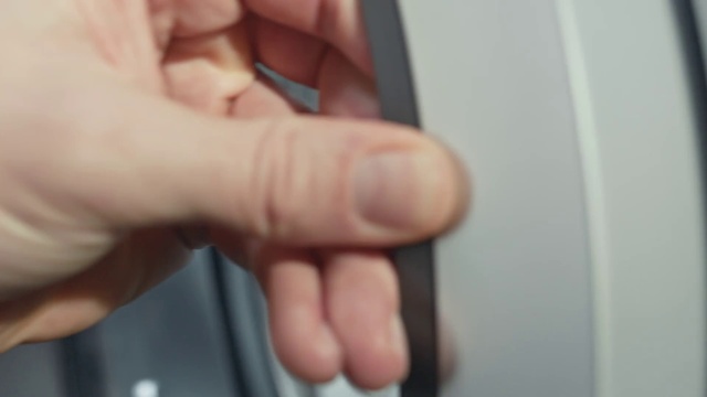 Video Reference: Finger, Gesture, Thumb, Nail, Wrist, Electric blue, Foot, Flesh, Circle, Wrinkle