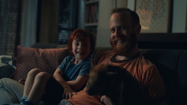 Video Reference: Smile, Hairstyle, Facial expression, Human, Comfort, Flash photography, Beard, Interaction, Happy, Fun