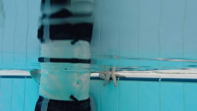 Video Reference: Liquid, Blue, Azure, Fluid, Line, Aqua, Paint, Gas, Tints and shades, Electric blue