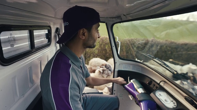 Video Reference: Vehicle, Car, Motor vehicle, Automotive design, Mode of transport, Automotive exterior, Vehicle door, Travel, Steering wheel, Auto part