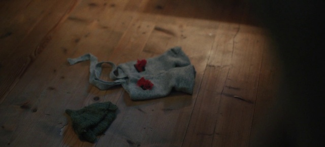 Video Reference: Wood, Flooring, Hardwood, Carmine, Concrete, Wood stain, Plywood, Plank, Linens, Varnish