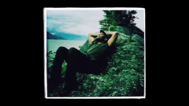 Video Reference: Plant, People in nature, Flash photography, Tree, Natural landscape, Happy, Cameras & optics, Font, Grass, Display device