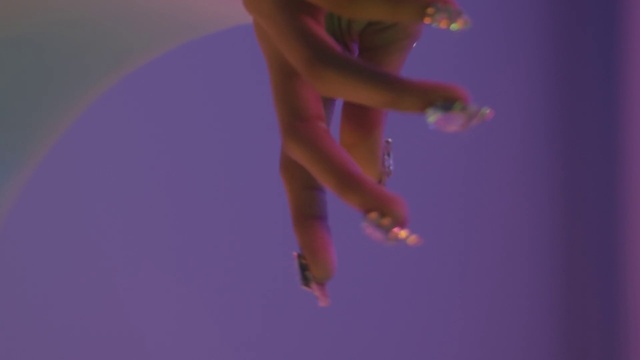Video Reference: Water, Leg, Cloud, Sky, Human body, Gesture, Flash photography, Thumb, Nail, Entertainment
