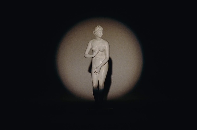 Video Reference: Sculpture, Statue, Art, Trunk, Elbow, Flash photography, Darkness, Classical sculpture, Visual arts, Chest