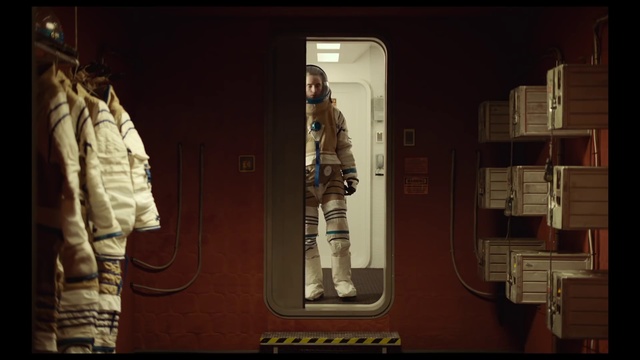 Video Reference: Sleeve, Telephony, Font, Gas, Eyewear, Communication Device, Space, Machine, Mobile phone, Gadget