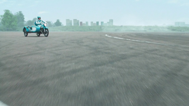 Video Reference: Tire, Wheel, Vehicle, Sky, Automotive tire, Car, Automotive design, Asphalt, Road surface, Atmospheric phenomenon