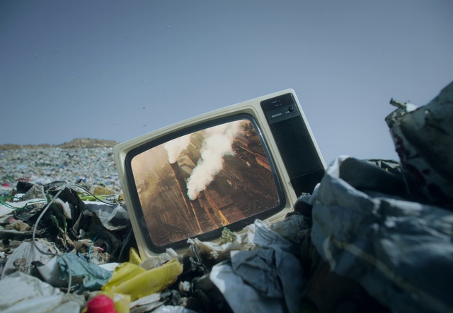 Video Reference: Helmet, Sky, Motor vehicle, Automotive tire, Hood, Automotive design, Automotive exterior, Recreation, Personal protective equipment, Motorcycle