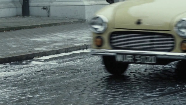 Video Reference: Automotive parking light, Tire, Land vehicle, Wheel, Vehicle, Vehicle registration plate, Car, Hood, Automotive lighting, Motor vehicle