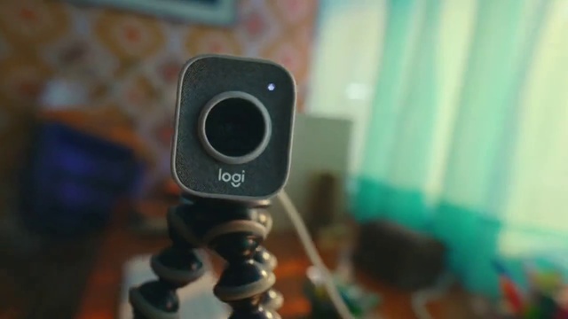 Video Reference: Camera lens, Camera accessory, Cameras & optics, Audio equipment, Wood, Lens, Gas, Gadget, Microphone, Camera