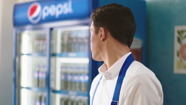 Video Reference: Sleeve, Dress shirt, Collar, Gas, White coat, Service, Electric blue, Science, White-collar worker, Health care