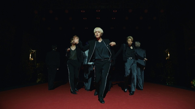 Video Reference: Entertainment, Performing arts, Chair, Fashion design, Choreography, Flooring, Event, Formal wear, Performance art, Boot