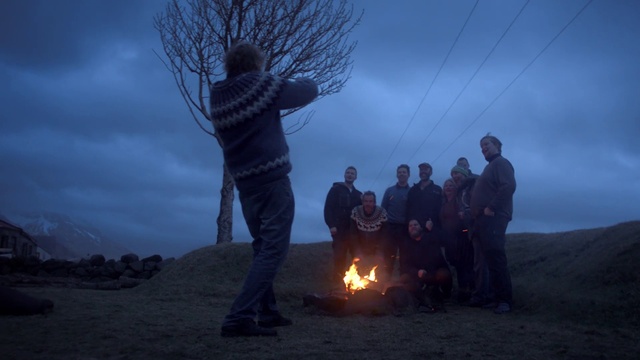 Video Reference: Sky, Cloud, Plant, People in nature, Flash photography, Atmospheric phenomenon, Bonfire, Tree, Campfire, Heat