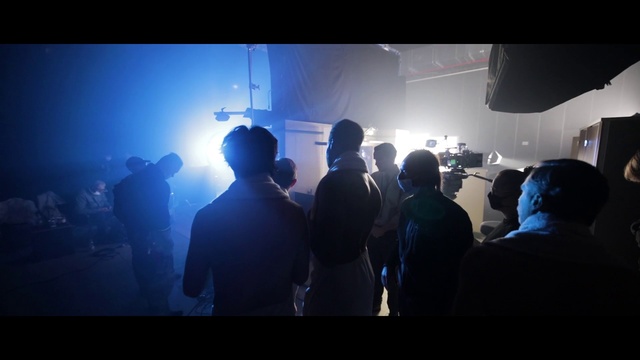 Video Reference: Flash photography, Entertainment, Hat, Magenta, Event, Fun, Electricity, Electric blue, Sky, Lens flare