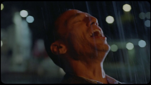 Video Reference: Flash photography, Audio equipment, Microphone, Event, Fun, Performing arts, Darkness, Entertainment, Automotive lighting, Music