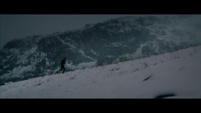 Video Reference: Mountain, Snow, Slope, Sky, Ice cap, Atmospheric phenomenon, Freezing, Terrain, Geological phenomenon, Landscape