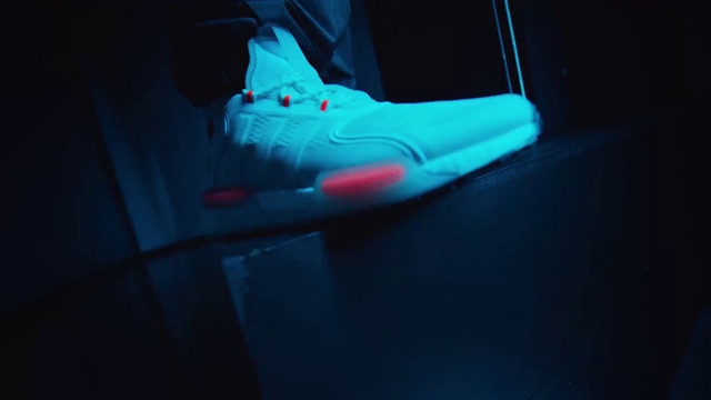 Video Reference: Leg, Human body, Entertainment, Performing arts, Sneakers, Underwater, Electric blue, Human leg, Athletic shoe, Boot