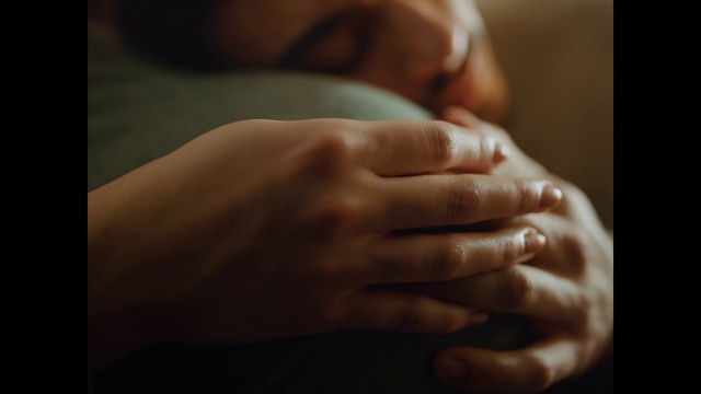 Video Reference: Head, Hand, Human body, Comfort, Gesture, Thumb, Finger, Nail, Wrist, Wood