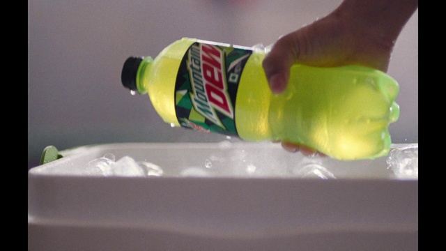 Video Reference: Liquid, Bottle, Drinkware, Bottle cap, Water, Fluid, Plastic bottle, Glass bottle, Solution, Drink