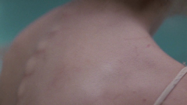 Video Reference: Abdomen, Human leg, Chest, Navel, Magenta, Flesh, Wrist, Knee, Peach