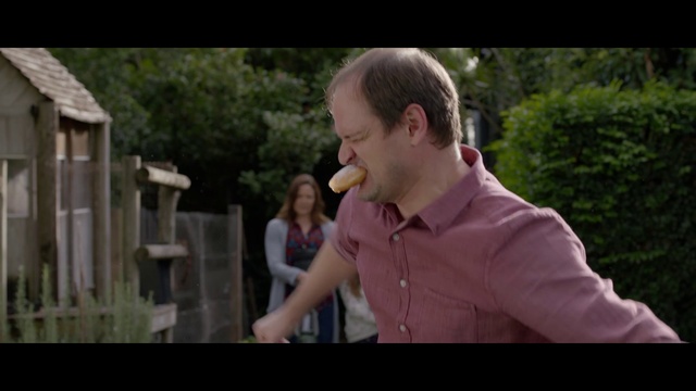 Video Reference: Flash photography, Gesture, Happy, Grass, Tree, Leisure, Fun, Event, T-shirt, Recreation