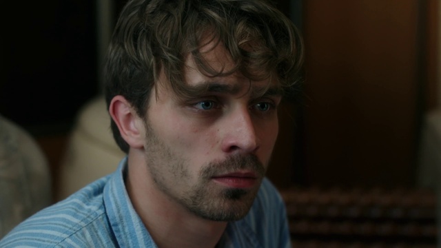Video Reference: Forehead, Nose, Cheek, Eyebrow, Eyelash, Mouth, Jaw, Flash photography, Neck, Beard
