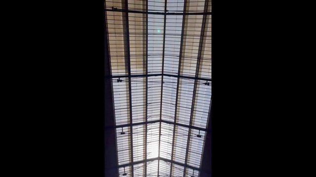 Video Reference: Fixture, Shade, Material property, Symmetry, Building, Tints and shades, Composite material, Glass, Facade, Pattern