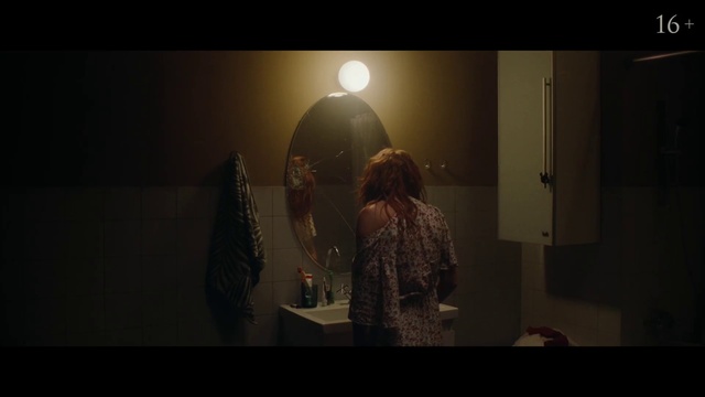 Video Reference: Flash photography, Gesture, Art, Fun, Event, Space, Entertainment, Darkness, Performing arts, Fashion design