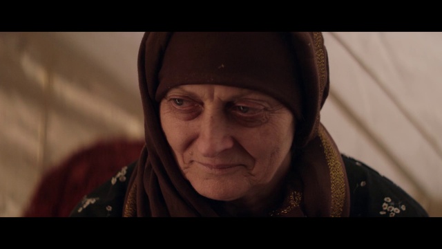 Video Reference: Forehead, Nose, Eye, Smile, Flash photography, Happy, Wrinkle, Tints and shades, Cap, Fun