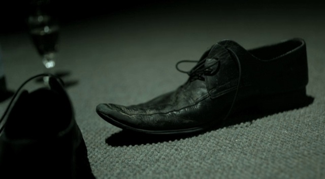 Video Reference: Shoe, Grey, Flooring, Human leg, Athletic shoe, Electric blue, Outdoor shoe, Monochrome, Leather, Carmine