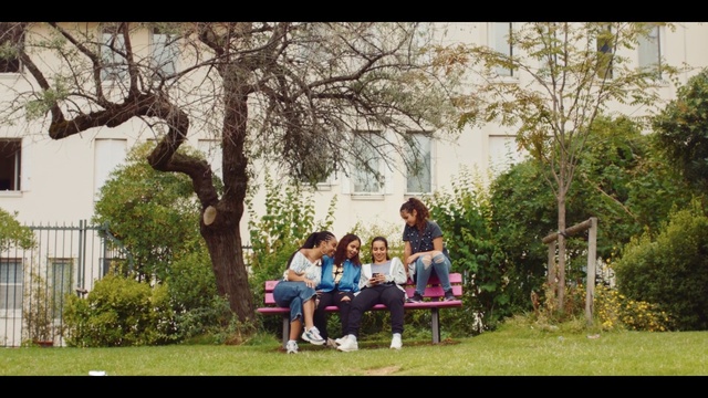 Video Reference: Plant, People in nature, Vertebrate, Tree, Happy, Grass, Natural landscape, Leisure, Adaptation, Recreation