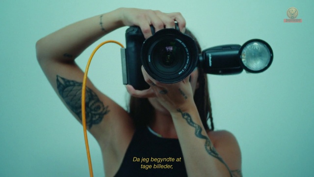 Video Reference: Hand, Photographer, Eyebrow, Digital camera, Camera lens, Reflex camera, Flash photography, Mirrorless interchangeable-lens camera, Camera, Point-and-shoot camera