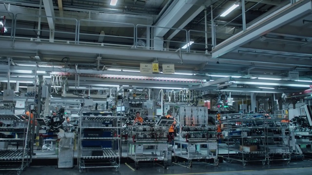 Video Reference: Engineering, Gas, Industry, Mass production, Composite material, Factory, Machine, Metal, Pipe, Steel