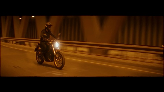 Video Reference: Tire, Wheel, Automotive lighting, Vehicle, Automotive tire, Motorcycle, Motor vehicle, Automotive design, Headlamp, Motorsport