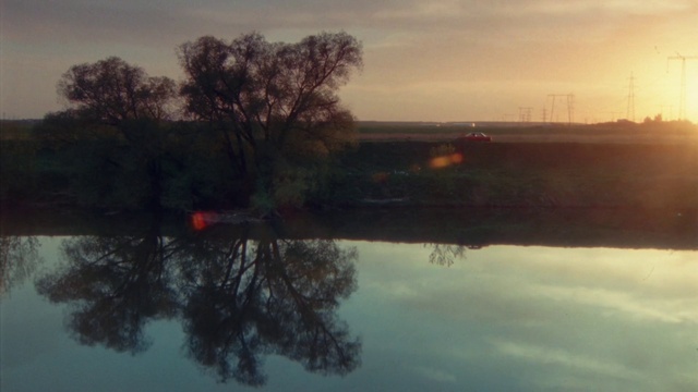 Video Reference: Sky, Water, Cloud, Atmosphere, Water resources, Plant, Ecoregion, Nature, Afterglow, Natural landscape