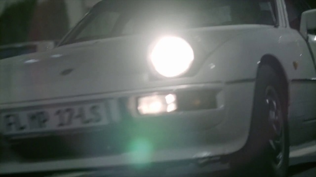 Video Reference: Automotive parking light, Wheel, Car, Vehicle, Tire, Vehicle registration plate, Automotive lighting, Hood, Grille, Automotive tire