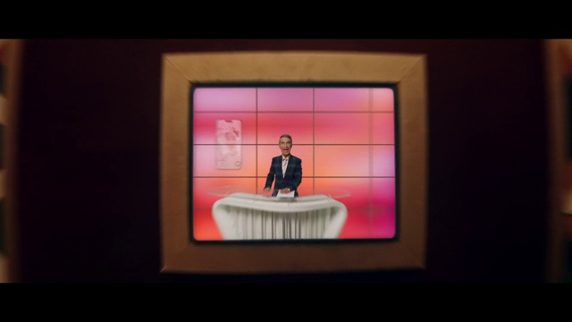 Video Reference: Rectangle, Display device, Flat panel display, Font, Magenta, Technology, Electronic device, Television set, Event, Art