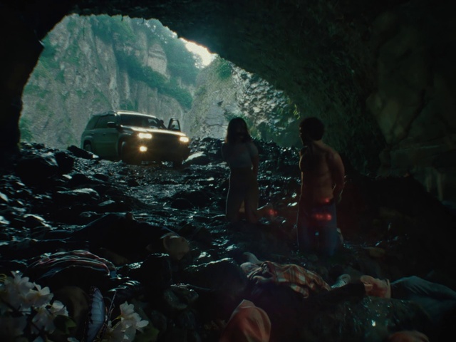 Video Reference: Tire, Automotive lighting, Car, Vehicle, Motor vehicle, Mountain, Recreation, Geological phenomenon, Landscape, Mountain range