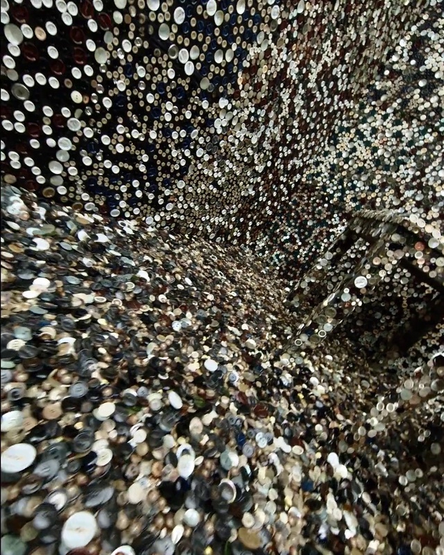 Video Reference: Liquid, Road surface, Asphalt, Wood, Pebble, Soil, Pattern, Gravel, Rock, Mixture