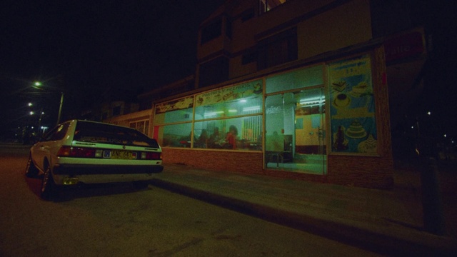 Video Reference: Automotive parking light, Automotive lighting, Tire, Automotive tail & brake light, Car, Vehicle registration plate, Vehicle, Building, Automotive design, Headlamp