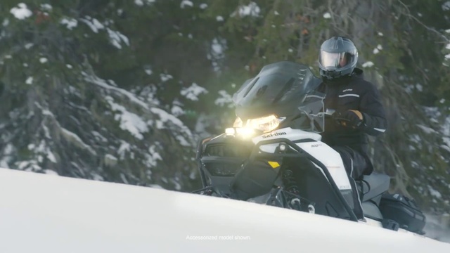 Video Reference: Helmet, Motorcycle, Automotive lighting, Motorcycle helmet, Vehicle, Automotive tire, Motor vehicle, Automotive design, Headlamp, Fender